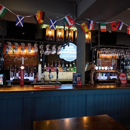 White Hart, Newmarket By Marston'S Inns מראה חיצוני תמונה